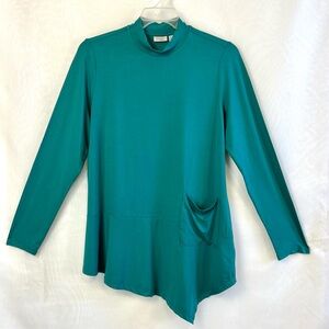 NWT Logo By Lori Goldstein Green Asymmetric Hemline Long Sleeve Tunic Top / Med